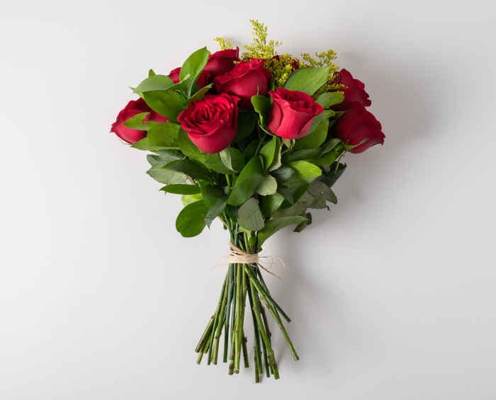 Buquê de 12 Rosas Vermelhas